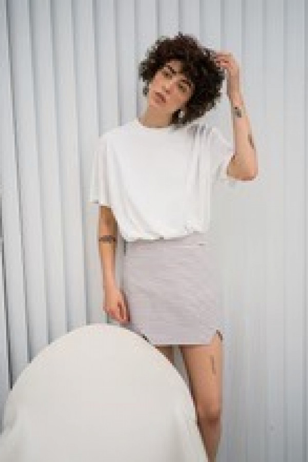 LAYER MINI SKIRT WITH FRONT CUTS